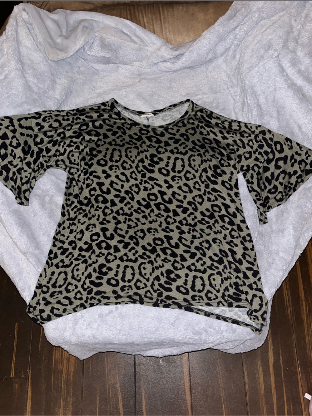 Olive Green Leopard Print Short Sleeve Tunic top